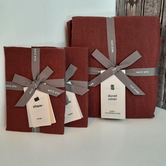West Elm European Flax Linen King Duvet Cover & 2 King Shams Currant Red - Picture 1 of 11